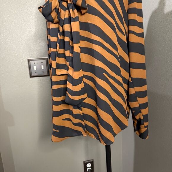 Worthington Animal Print Button Down Blouse Tie Neck Black Brown Striped - Picture 3 of 10